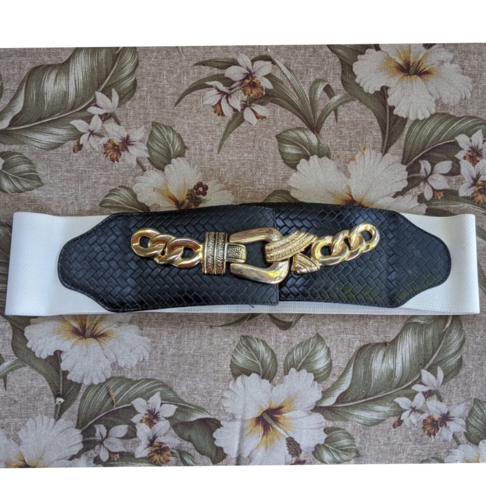 Vintage 1980's Stretchy belt